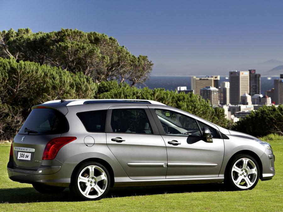  Peugeot 308 SW 2008 года  (фото 13 из 30)